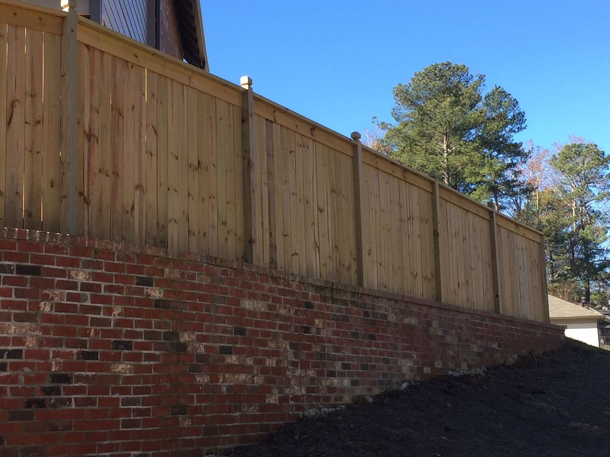 Capped Privacy 4 fence installed by Shelby Fence Company in Alabaster, AL